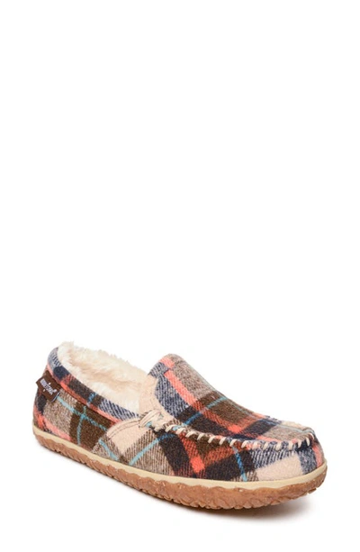 Minnetonka Tempe Moccasin Slipper In Brown Autumn Plaid