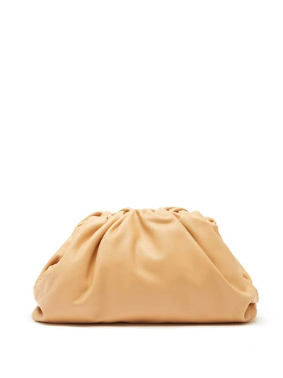 Bottega Veneta Pouch Teen Leather Clutch Bag In Beige
