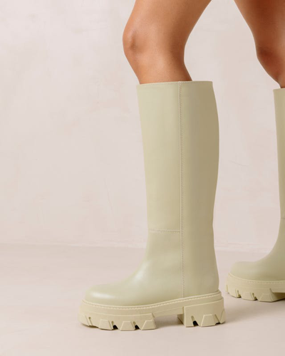 Alohas Knee Boots In Green