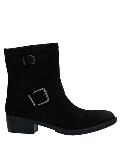 Todai Ankle Boots In Black