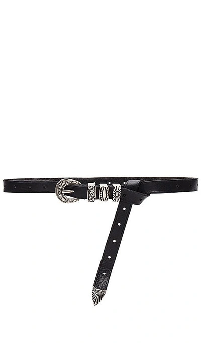 Linea Pelle Skinny Keeper Belt In Black