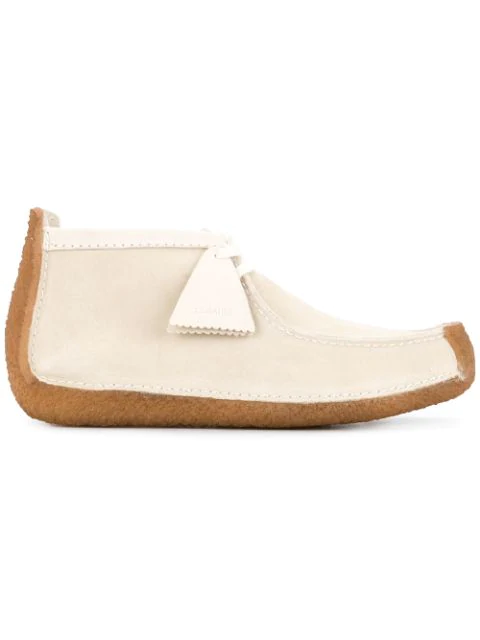 clarks discontinued boots