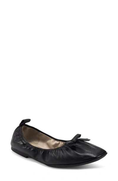 Aerosoles Rina Flat In Black