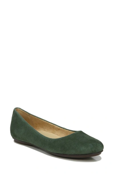 Naturalizer Maxwell Flats Women's Shoes In Spruce Green Suede