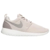 Nike Women's Roshe One Casual Shoes, Brown