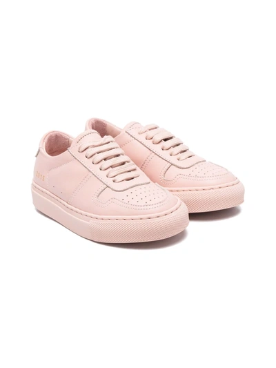 Common Projects 8 Ball Low Lace-up Trainers In 粉色