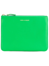 Comme Des Garçons Logo Print Leather Clutch In Green