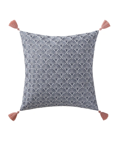 Oceanfront Resort Indienne Paisley Embroidered Scallop 18" X 18" Decorative Pillow Bedding In Navy And White