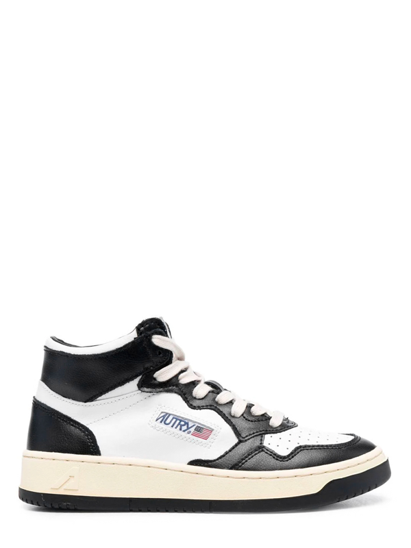 Autry Medalist Mid Cut Sneakers In White | ModeSens