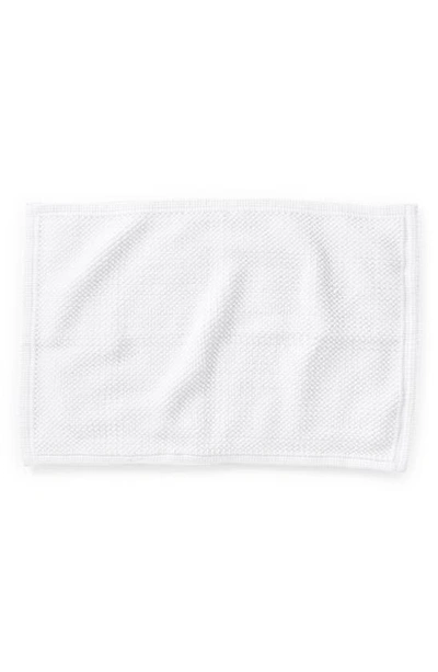 Coyuchi Pebbled Organic Cotton Bath Mat In Alpine White