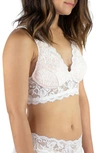 Everviolet Vela Pocketed Wireless Bra In White