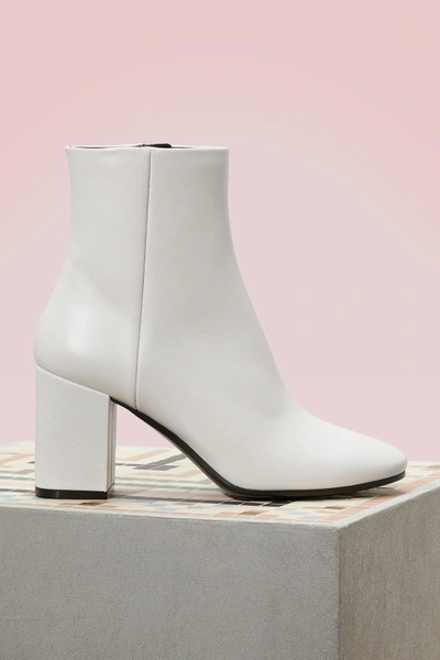 Balenciaga Ville Ankle Boots In Blanc