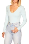 Susana Monaco Long Sleeve V-neck Top In Breathe