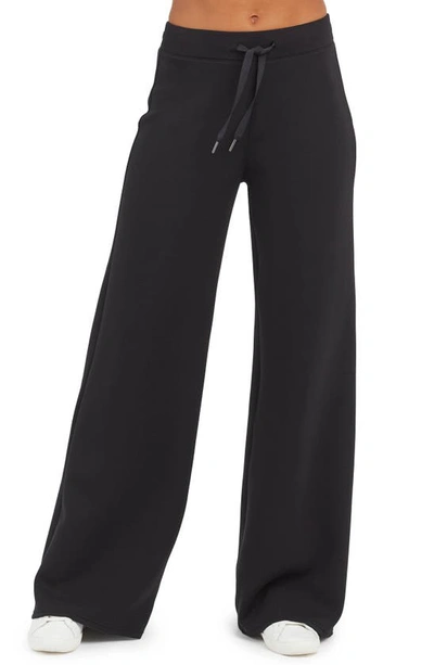 Spanxr Wide Leg Trousers In Very Black