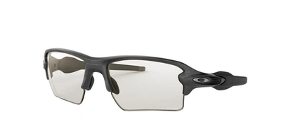 Oakley Sunglasses, Oo9188 Flak 2.0 Xl In Clear To Black Iridium Photochromic