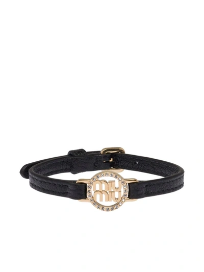 Miu Miu Grained Madras Leather Bracelet In Black