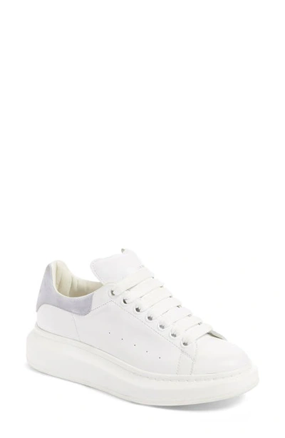 Alexander Mcqueen Sneaker In White/ Light Blue