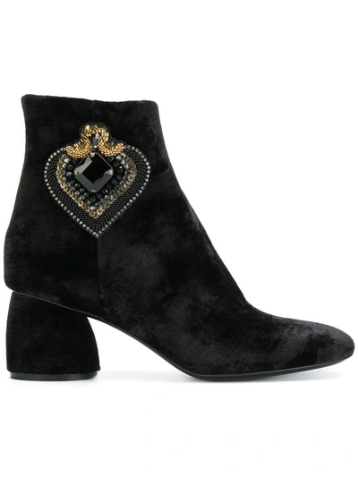 Strategia Heart Embellished Boots