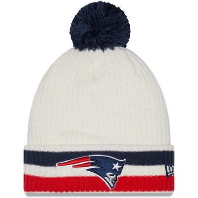 New Era Men's White New England Patriots Retro Cuffed Knit Hat With Pom