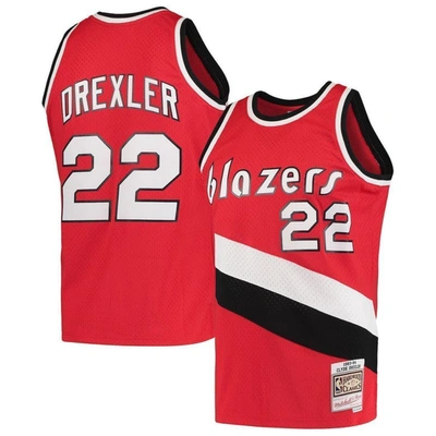 Mitchell & Ness Clyde Drexler Red Portland Trail Blazers 1983/84 Hardwood Classics Swingman Jersey