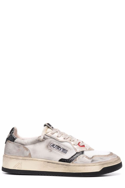 Autry Super Vintage Medalist Sneakers In White