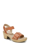 Dr. Scholl's Felicity Clog Sandal In Dusted Clay