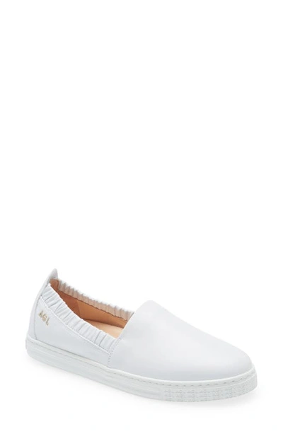 Agl Attilio Giusti Leombruni Suzie Slip-on Sneaker In White