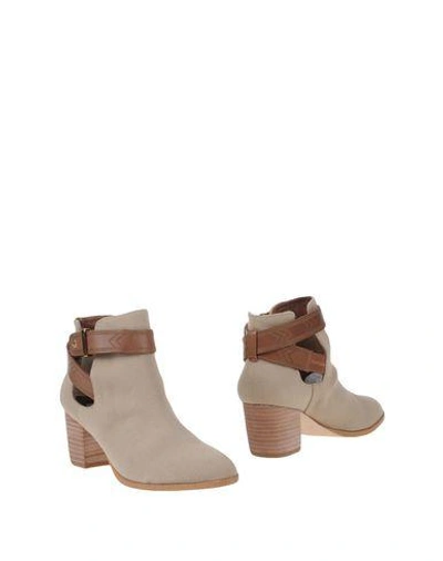 Cynthia Vincent Ankle Boot In Sand