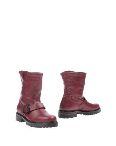 O Jour Ankle Boot In Garnet