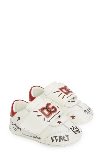 Dolce & Gabbana Kid's Prewalker Dg Graffiti Logo Sneakers, Newborn-9m In Scritte Fdobianco