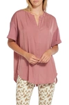Lyssé Leah Short Sleeve Satin Top In Morning Blush