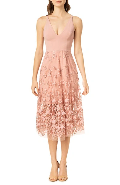 Dress The Population Darleen V-neck Embroidered Mesh Cocktail Dress In Blush