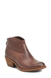 Söfft Aisley Bootie In Caffe