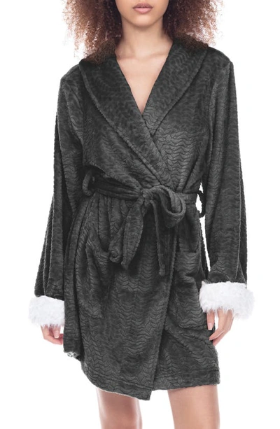 Honeydew Intimates Warm It Up Short Robe In Drizzle