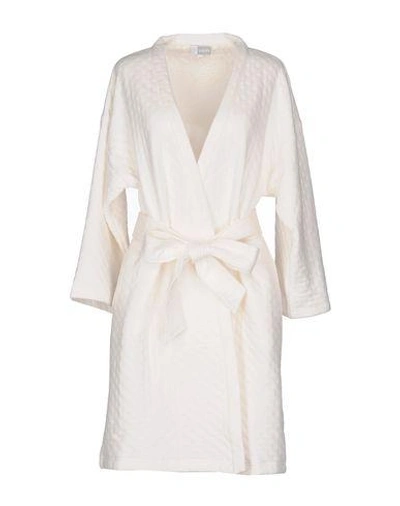 Vivis Robes In White