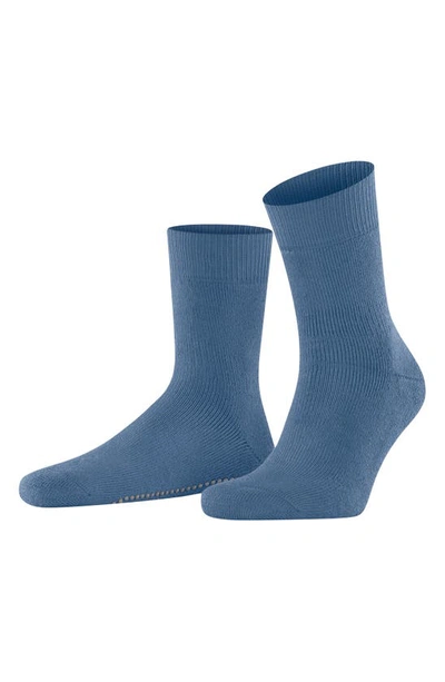 Falke Homepad Crew Socks In Dusty Blue
