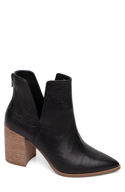 Lisa Vicky Saucy Western Boot In Black