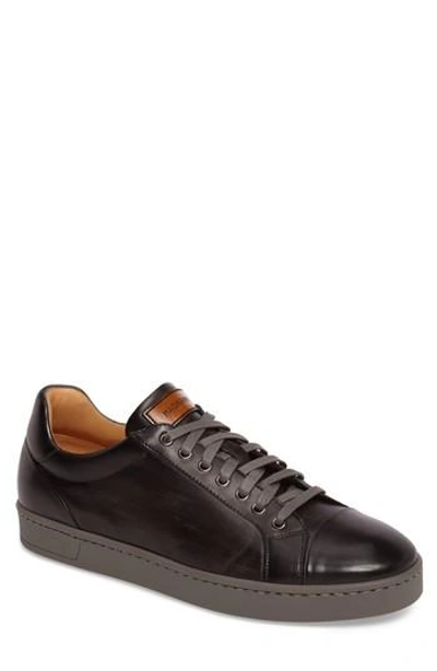 Magnanni Caitin Sneaker In Grey Leather