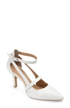 Journee Signature Vallerie Pointed Toe Pump In White Leather