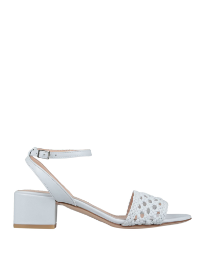 Agl Attilio Giusti Leombruni Crochet Ankle Strap Sandal In White-white