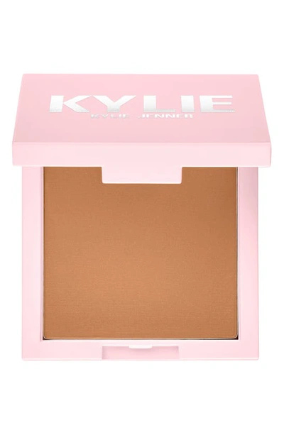 Kylie Cosmetics Pressed Bronzing Powder In Almond