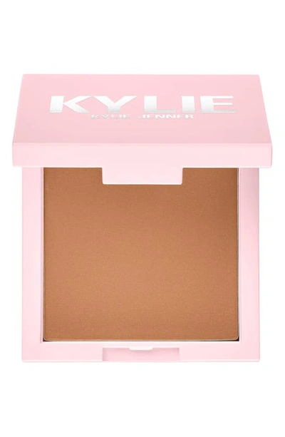 Kylie Cosmetics Pressed Bronzing Powder In Toasty