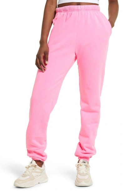 Good American Boyfriend Sweatpants In Hot Pink002