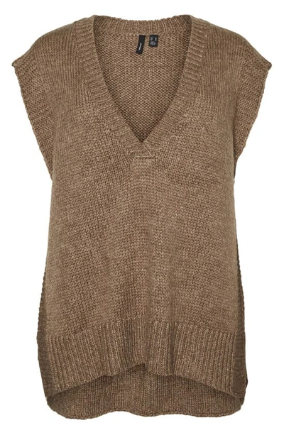 Vero Moda Curve Vivian Knit Vest In Fossil