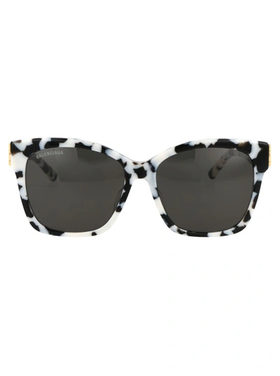 Balenciaga Dynasty Square Sunglasses In Grey