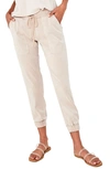 Bella Dahl Pocket Joggers In Soft Tan