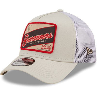 New Era Men's  Khaki, White Tampa Bay Buccaneers Happy Camper A-frame Trucker 9forty Snapback Hat In Khaki,white