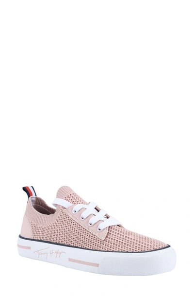 Tommy Hilfiger Gessie Sneaker In Light Pink