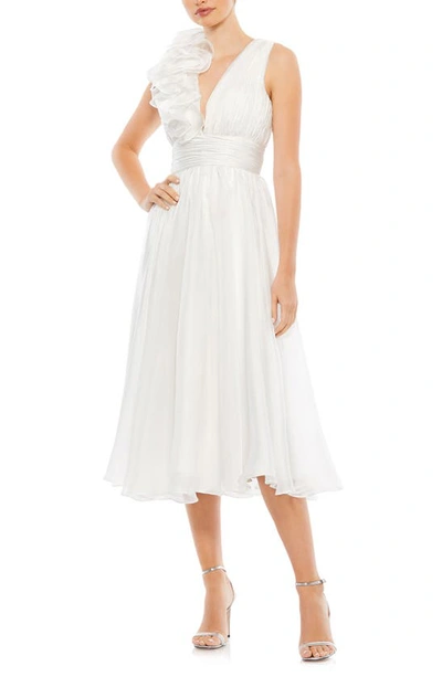Mac Duggal Sleeveless Tea Length Dress In White