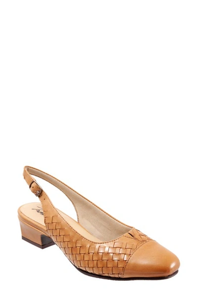 Trotters Women's Dea Woven Slingback Shoe Women's Shoes In Bone